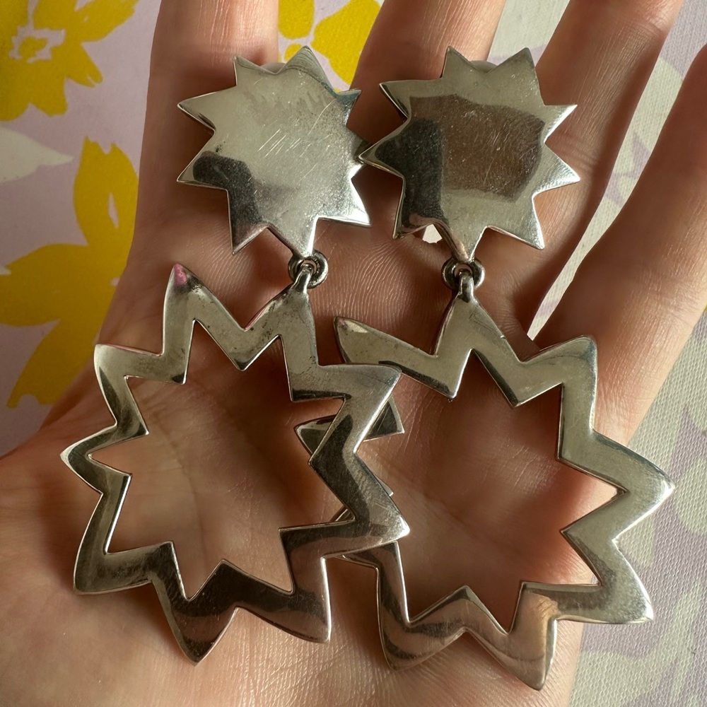Fantastic vintage St John starburst clip-on earrings